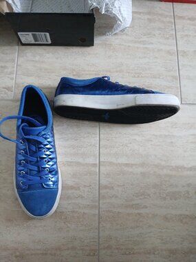 Creative Recreation - Blue Diamonds like new shinny blue size 11